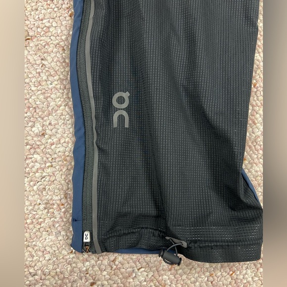 Mens OnCloud Track Pants - Picture 8 of 9